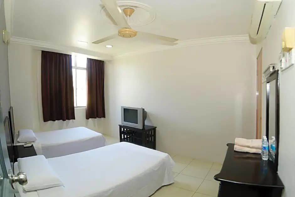 Poly Star Hotel - photo 3
