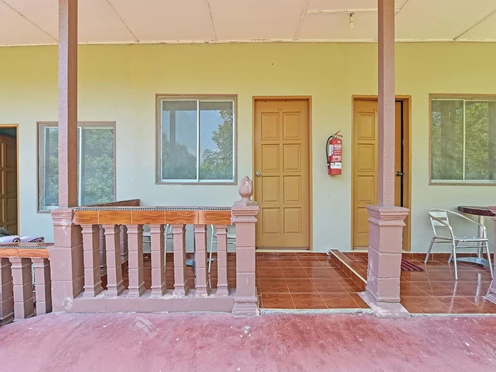 Oyo 90630 Mat Leon Village - photo 7
