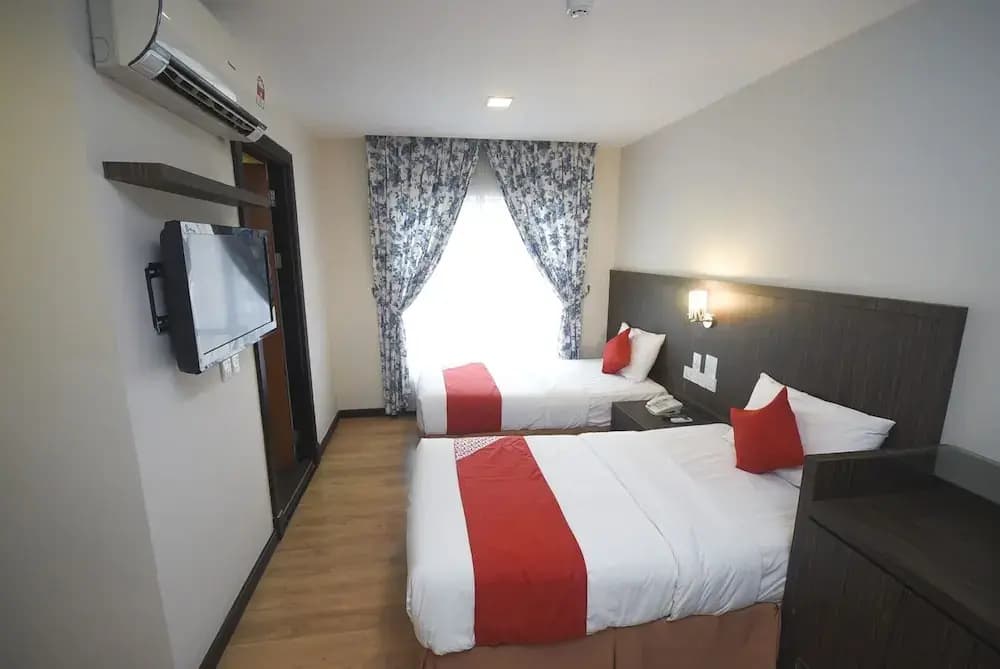 OYO 89399 Sudara Beach Resort - photo 2