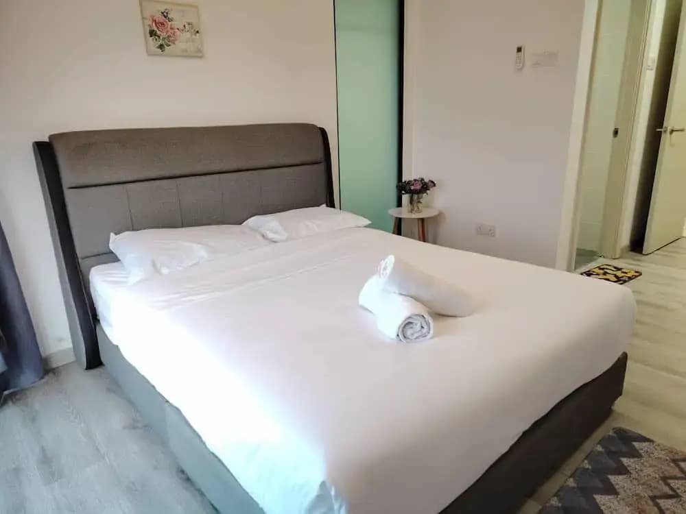 City View Southkey 2BR2FREE 18F By Natol - photo 2