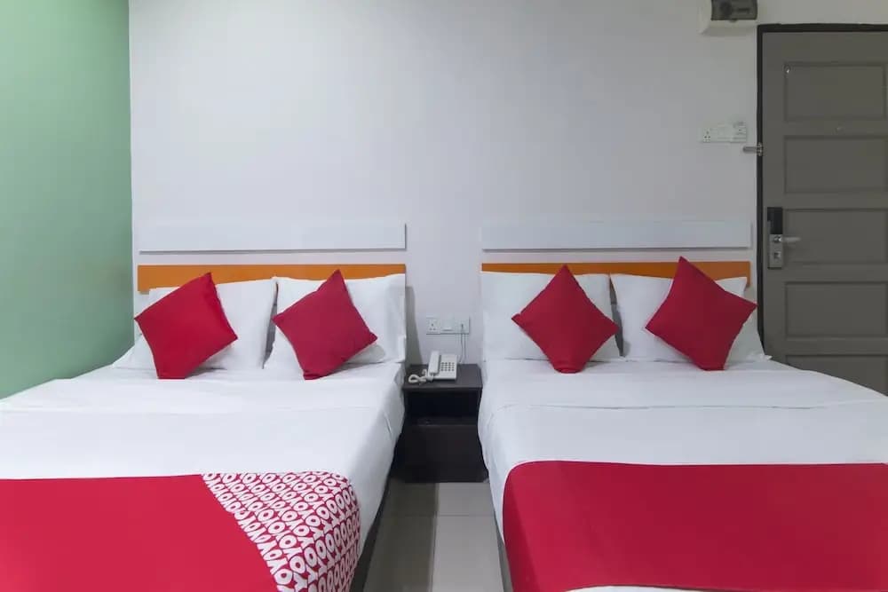 OYO 90296 Red Orange Hotel Port Klang - photo 6