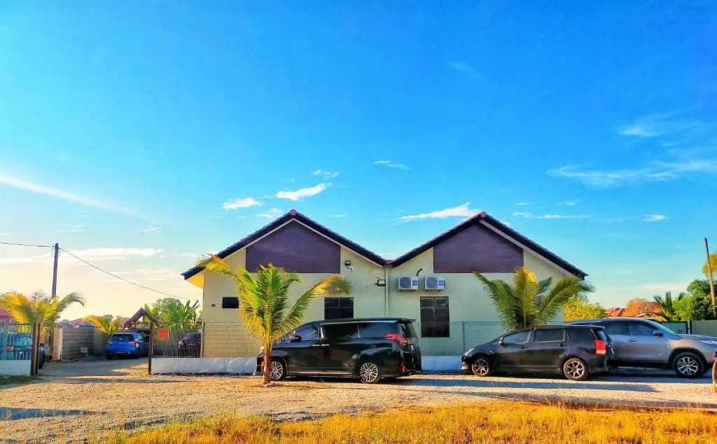 anjung ara suites and roomstays - photo 10
