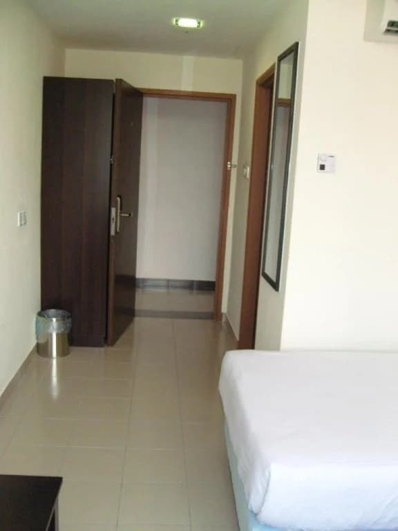 Linkway Hotel - photo 9
