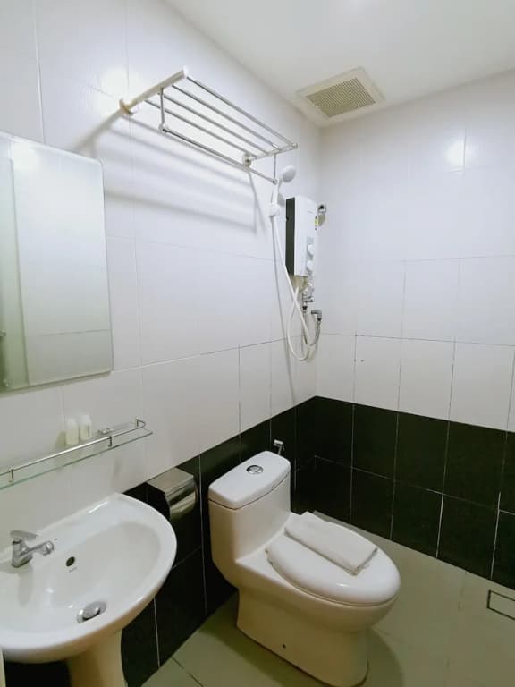 HKF Hotel - photo 8