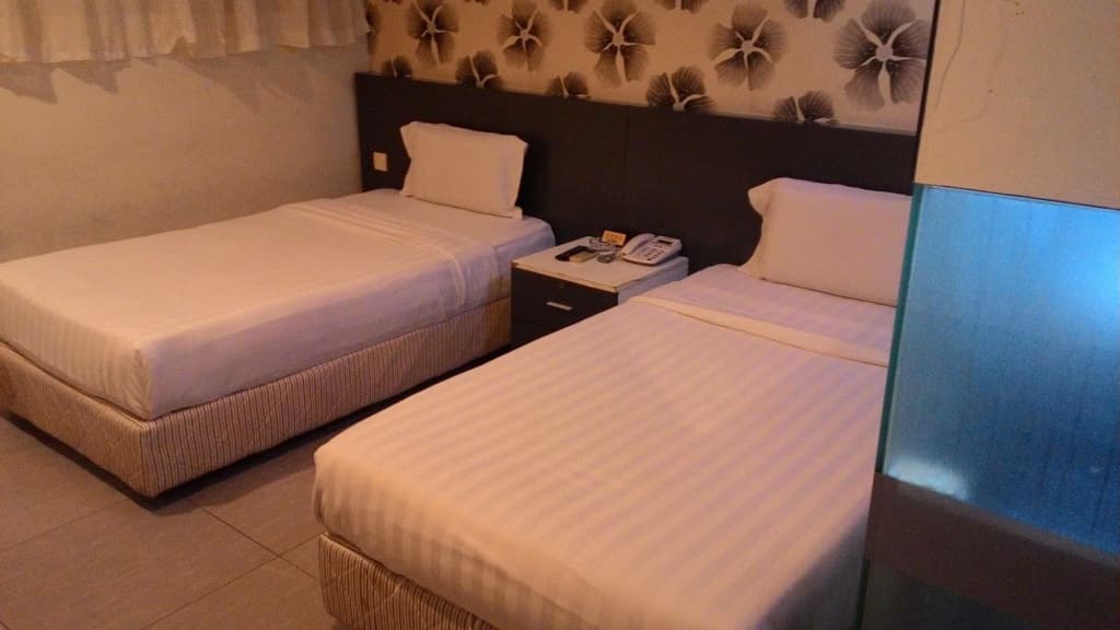 Prince Hotel - photo 5