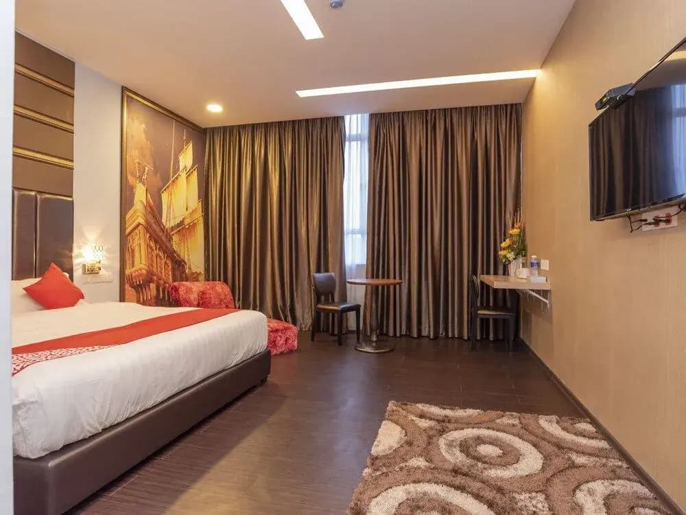 OYO 89423 Zenz Hotel - photo 23