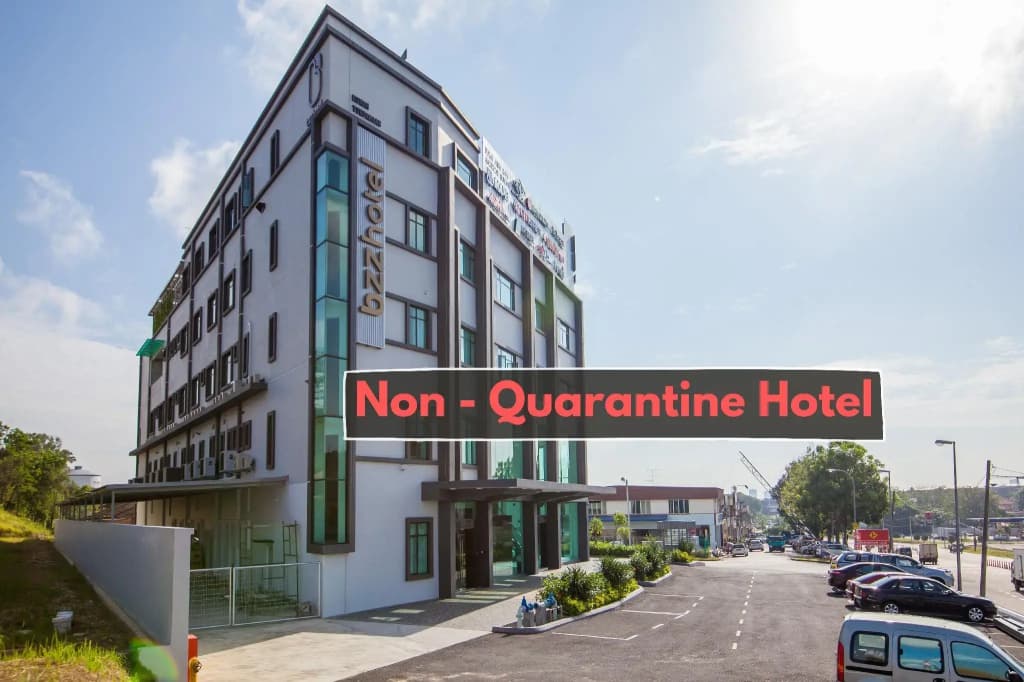 Bzz Hotel - photo 1