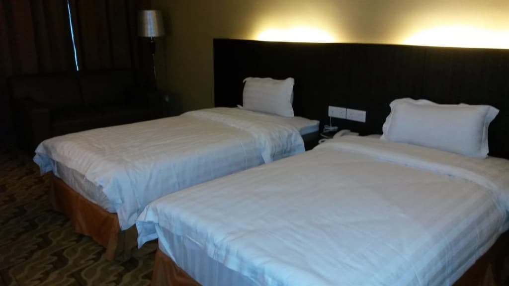 Eminent Hotel - photo 6