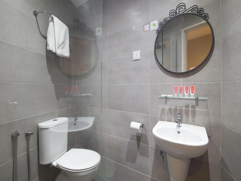 Super Oyo 1191 Yootel Boutique Hotel - photo 37