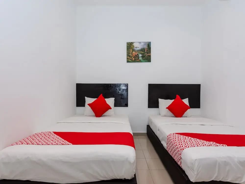 Hollitel Hotel Melaka by OYO Rooms - photo 6