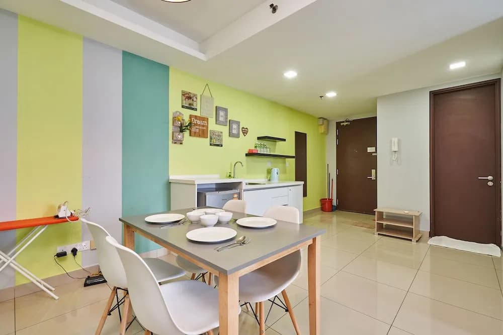 OYO Home 44002 Classic 2br Setia Alam Trefoil. - photo 19