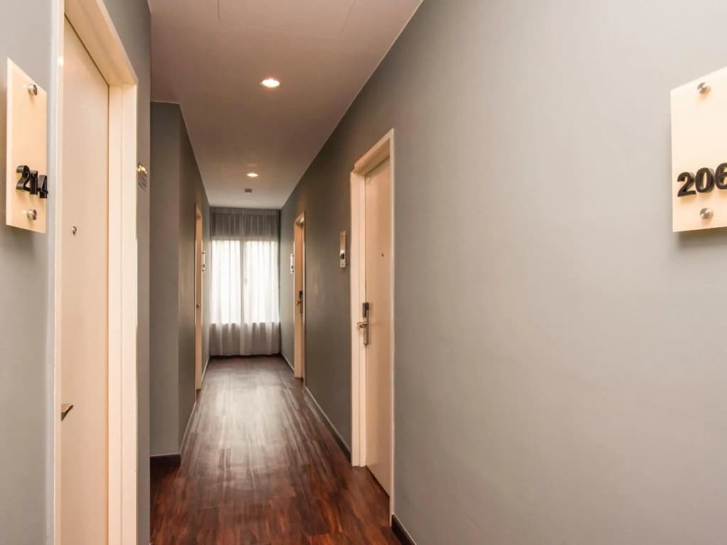 Oyo 490 Dk Hotel - photo 11