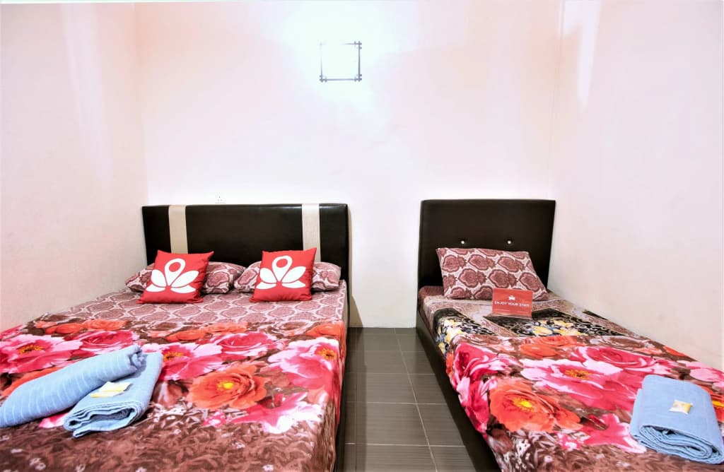 ZEN Rooms Jalan Bohor Hotel - photo 2