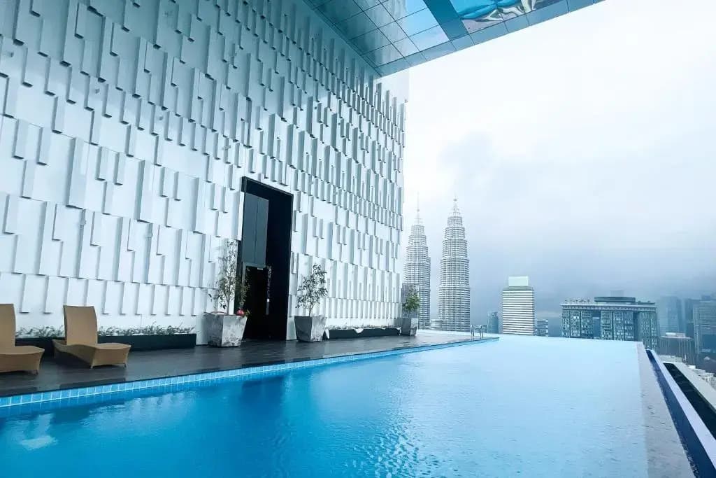 HOME STYLE at Platinum Suites 2 KLCC Twin Towers Hotel - photo 10