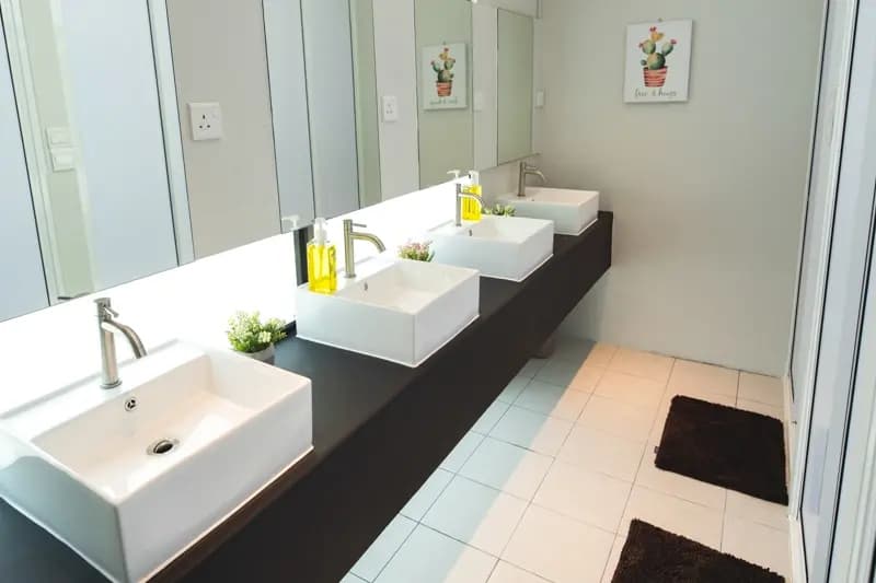 Vibrant Hostel - photo 12