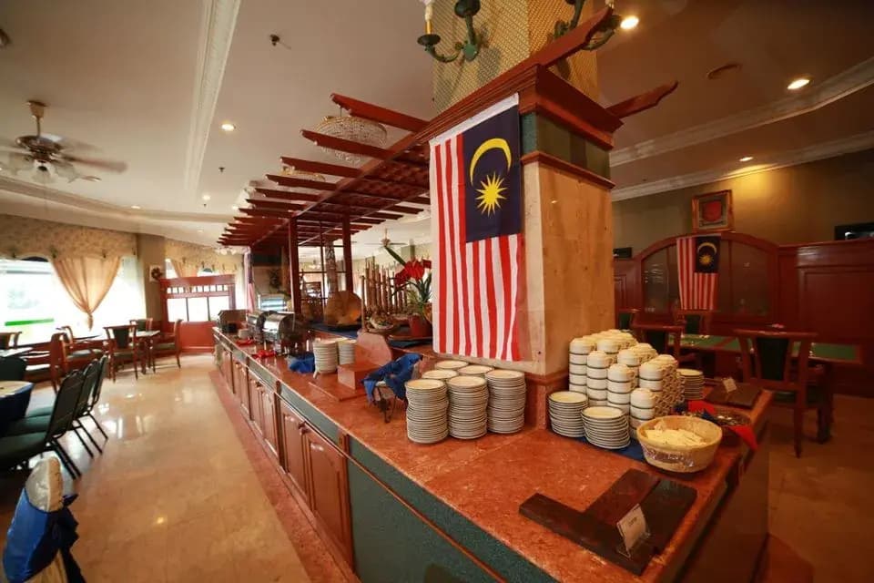 New Pacific Hotel - photo 15