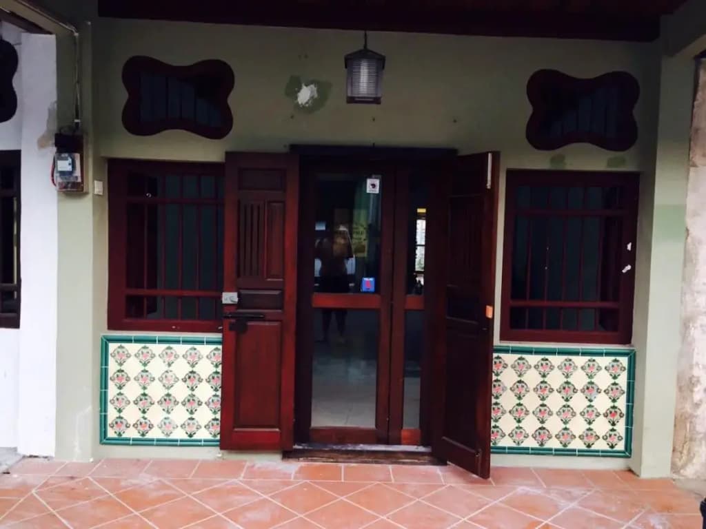 Friendly Green House - photo 1