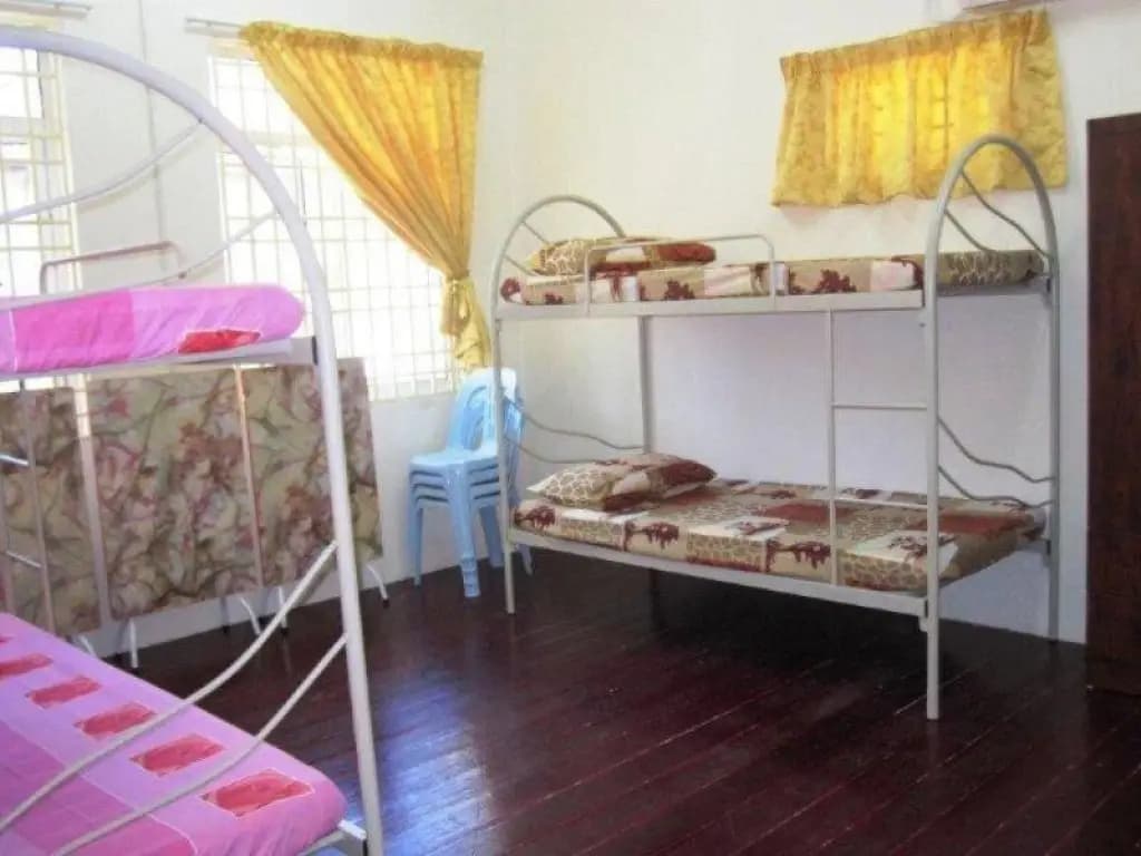 Venus Female Boarding House - photo 4