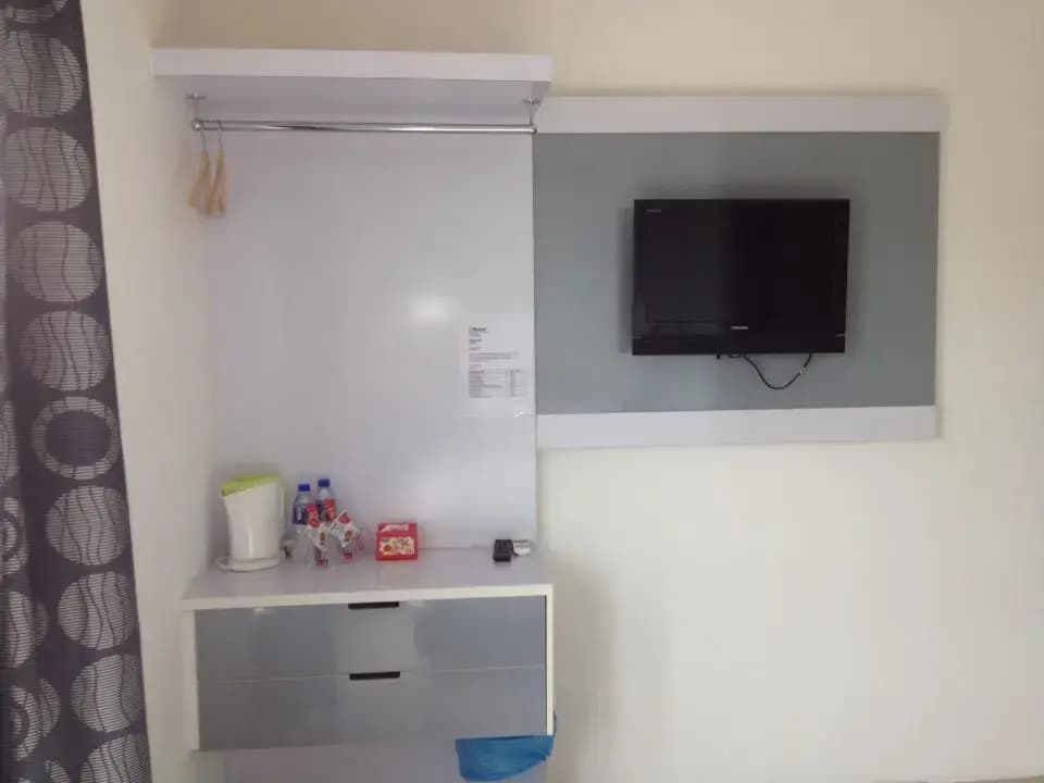 Coastline Hotel - photo 1