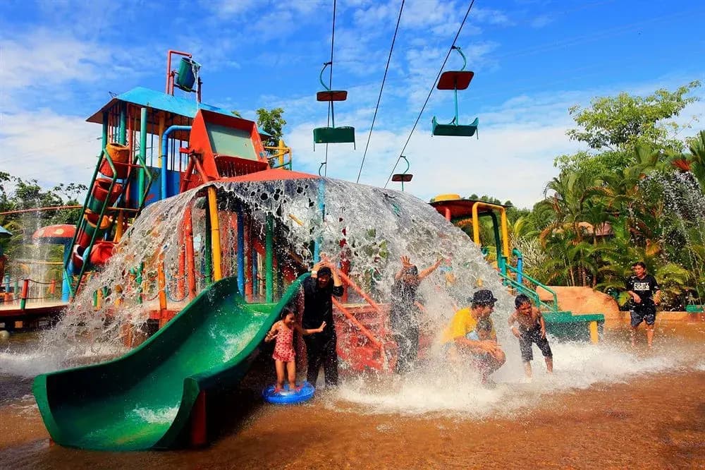 Kampung Air (Water Chalet) at Bukit Merah - photo 7