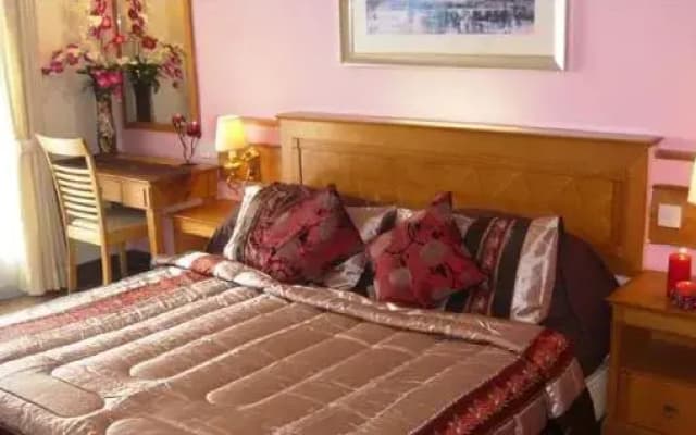 Lanai Gurney Corporate Suites - photo 2