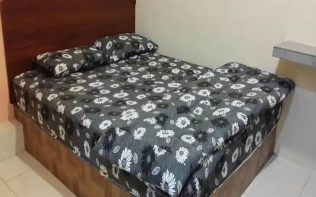 Clover Hotel - photo 2
