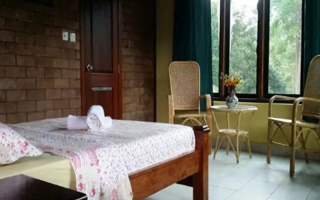Serenity Sanctuary Eco Vacation Home - photo 3