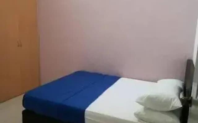 Homestay Husna Ipoh Station 18 - photo 5