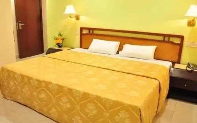 Sahara Hotel Selayang - photo 4