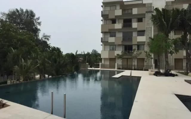 Beachfront Luxury Suites Batu Ferringhi Penang - photo 4