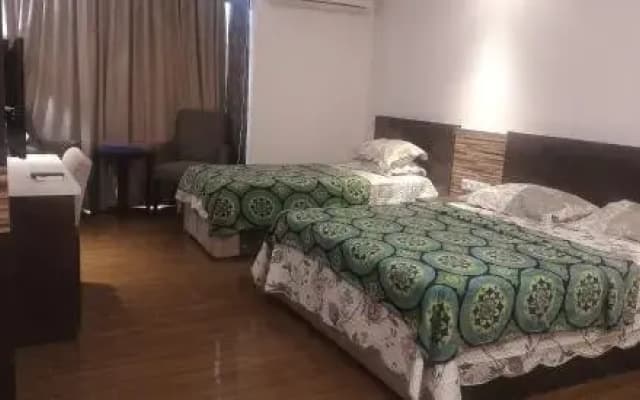 Izzat's Place - photo 4