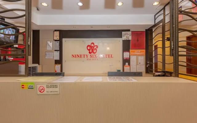 OYO 970 Hotel 906 Taman Mutiara - photo 2