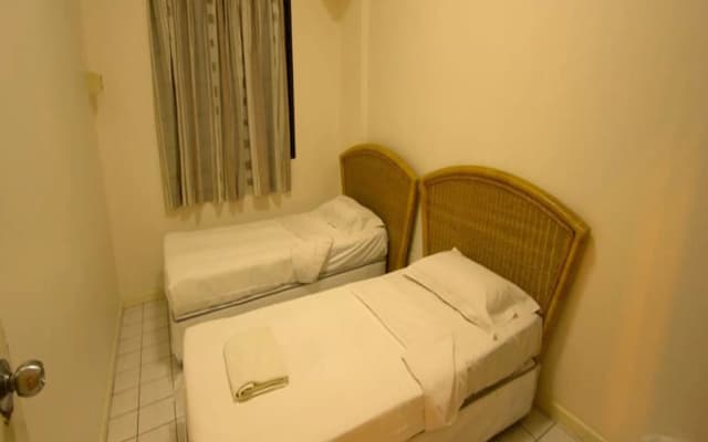 Paradise Lagoon Apartment - photo 2