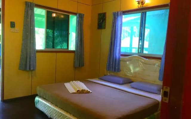 Sukau Backpackers B&B - photo 2