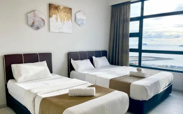 Sunset Seaview Vacation Condos @ Jesselton Quay - photo 3