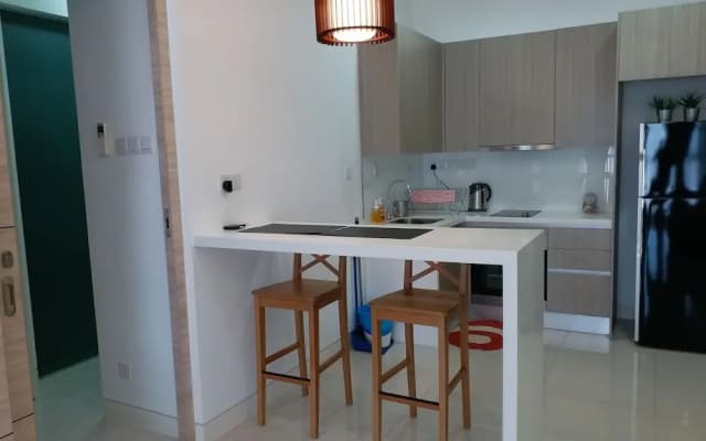 Dashing 1BR Next To Surian MRT 31 - photo 3