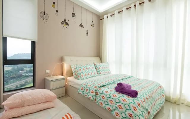Univ 360 Place by SYNC - photo 5