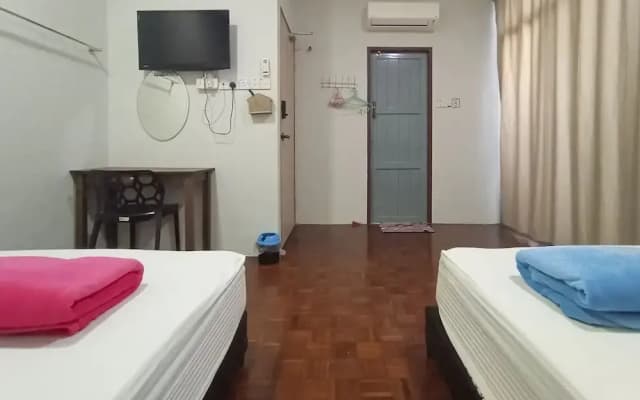 OYO HOME 90261 Hom2rex Kuching Homestay - photo 4