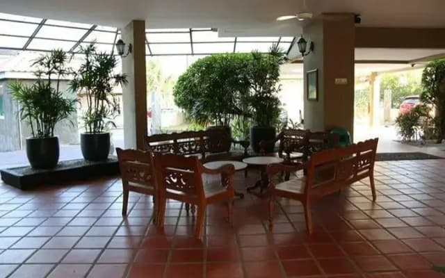 Century Suria Service Suite Apartment - photo 5