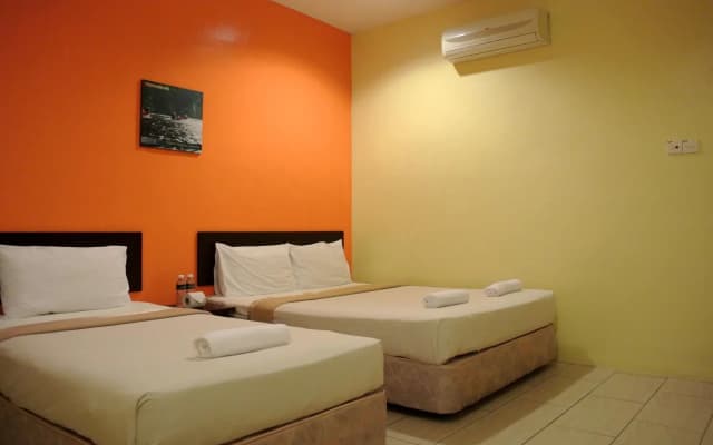 Wau Hotel & Café - photo 3