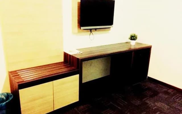Hotel Sara's Inn Shah Alam - photo 4