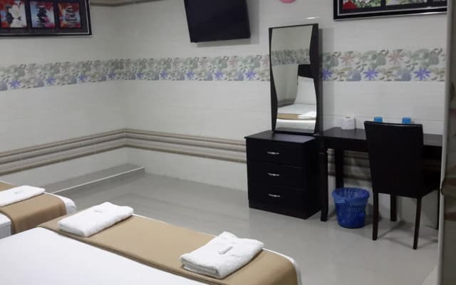 Kota Damansara Business Hotel - photo 4