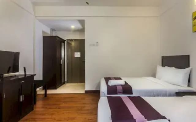 Suria Hot Spring Resort Bentong - photo 2
