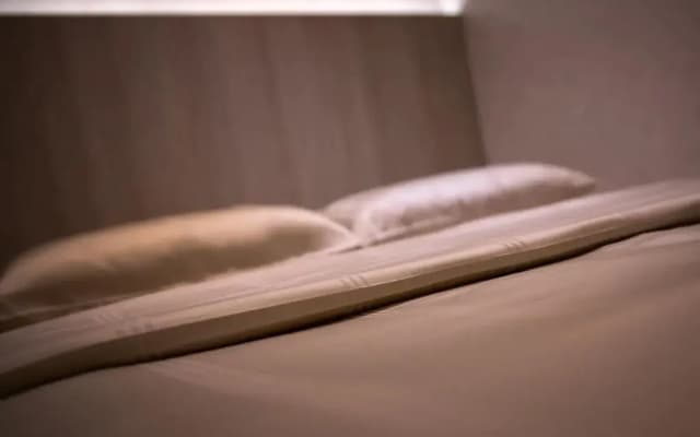 Lovely 1-bedroom condo with pool - photo 3