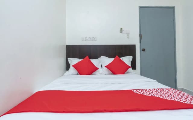 Fully Hotel Desa Tebrau - photo 3