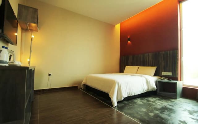 Eastville Residence - photo 4