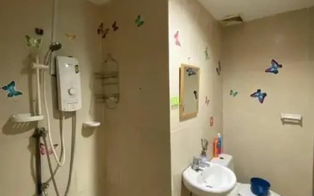 One Borneo Condominium 3bedroom with pool - photo 4
