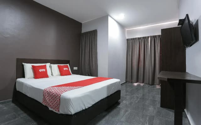 OYO 90157 One World Hotel - photo 3