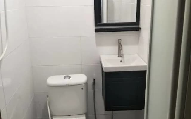 S Avenue Hotel - photo 5