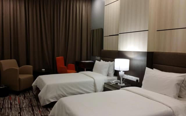 Promenade Hotel Bintulu - photo 2